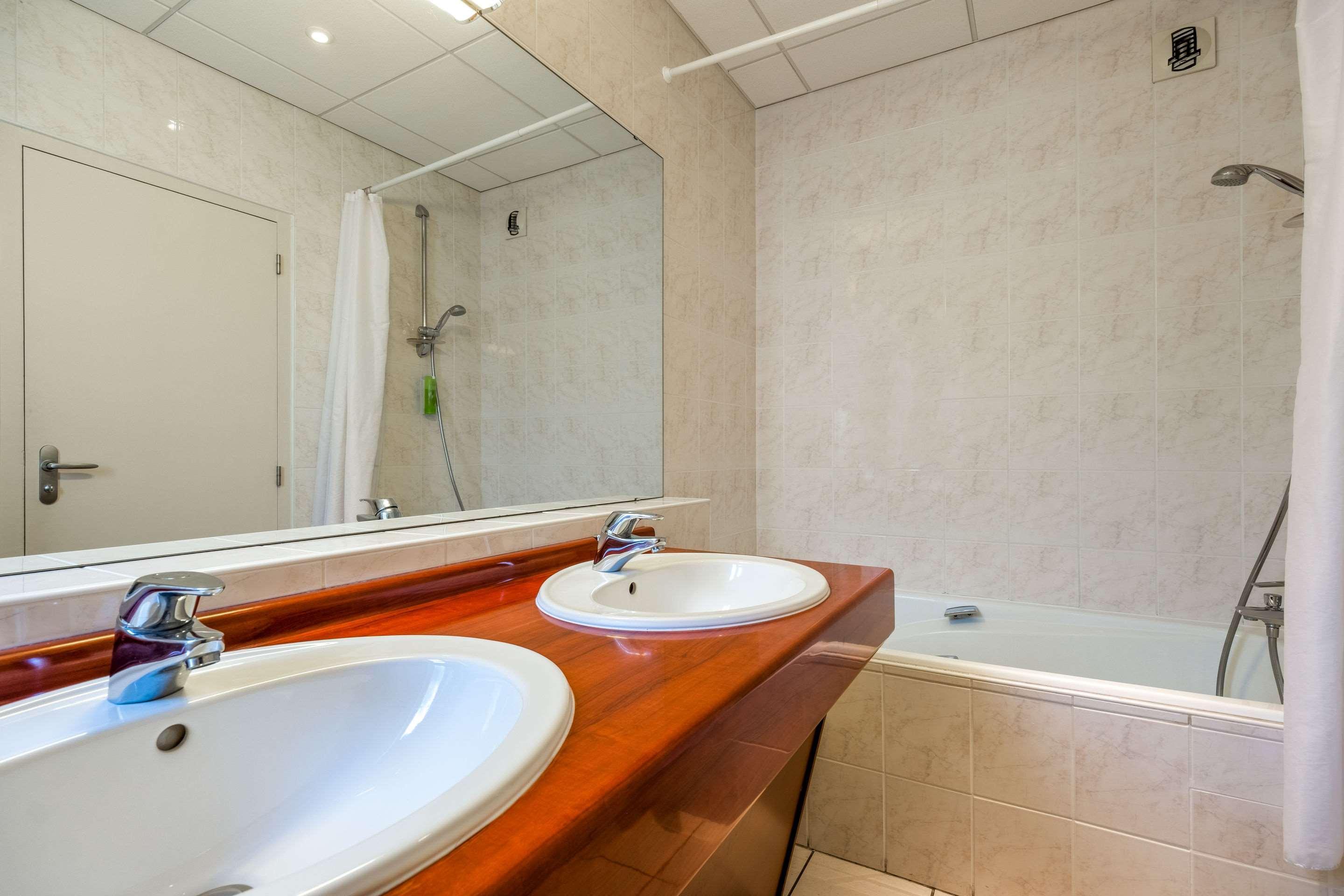Quality Hotel Pau Centre Bosquet Ngoại thất bức ảnh
